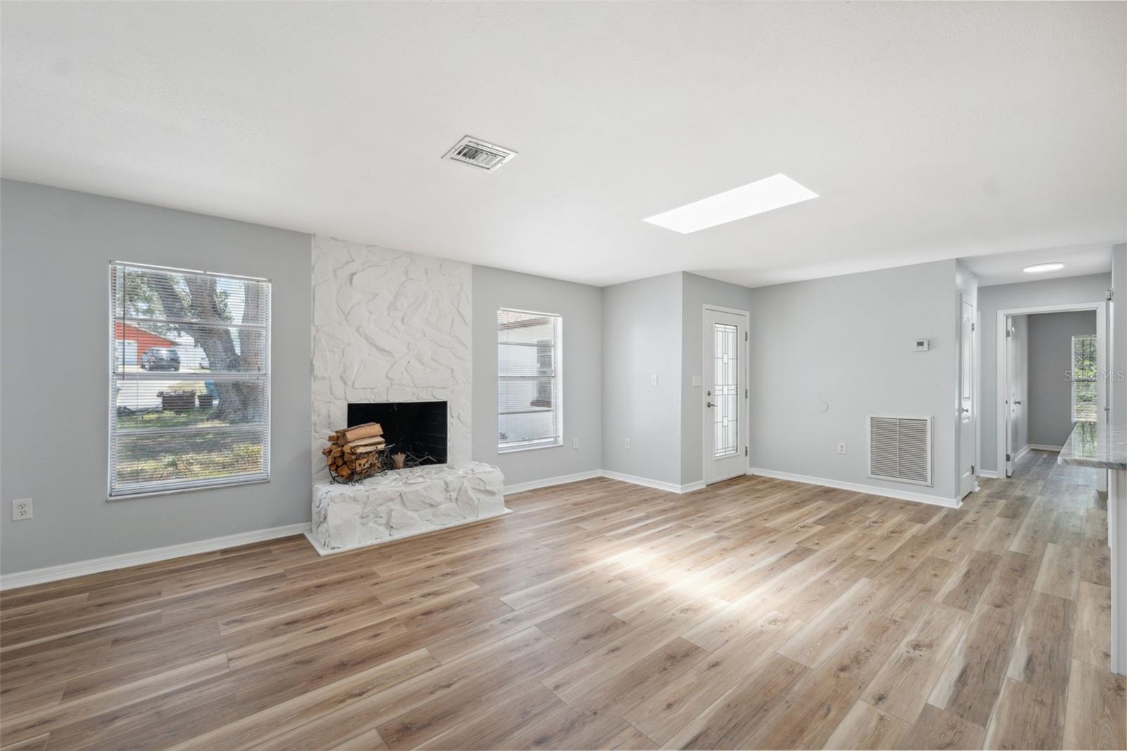 Image 7 of 19 For 1555 Newhope Road