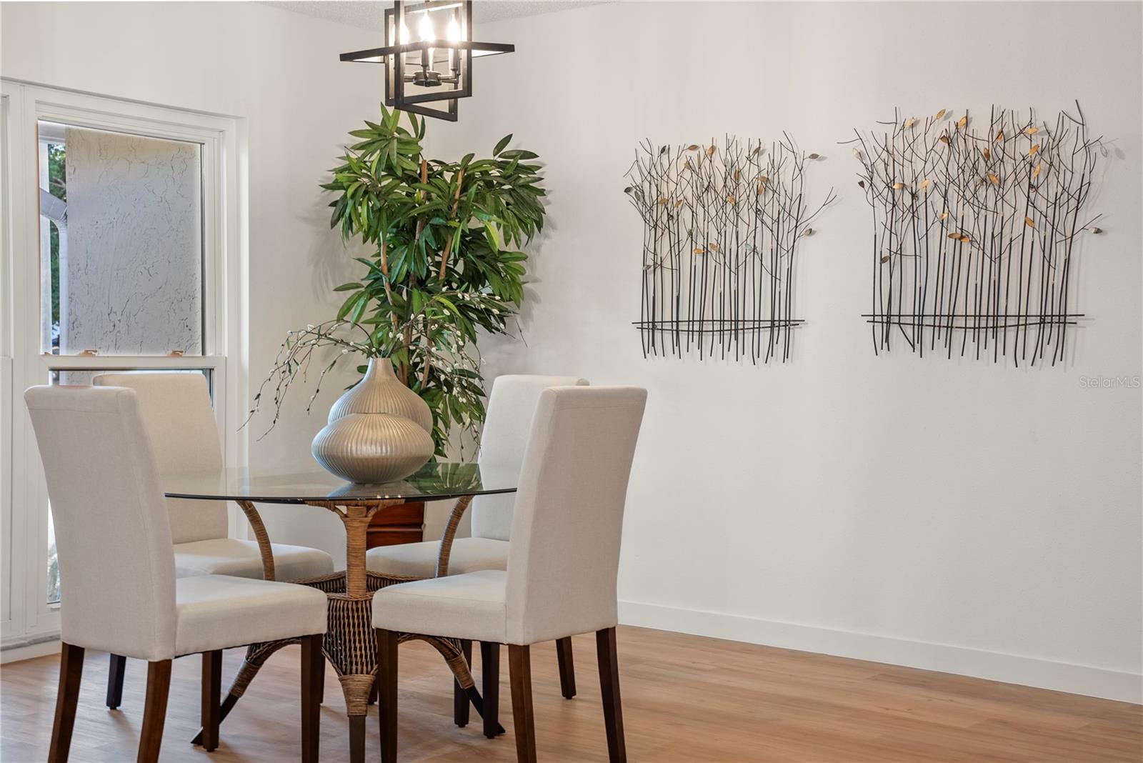 Image 11 of 51 For 3925 Dunaire Drive