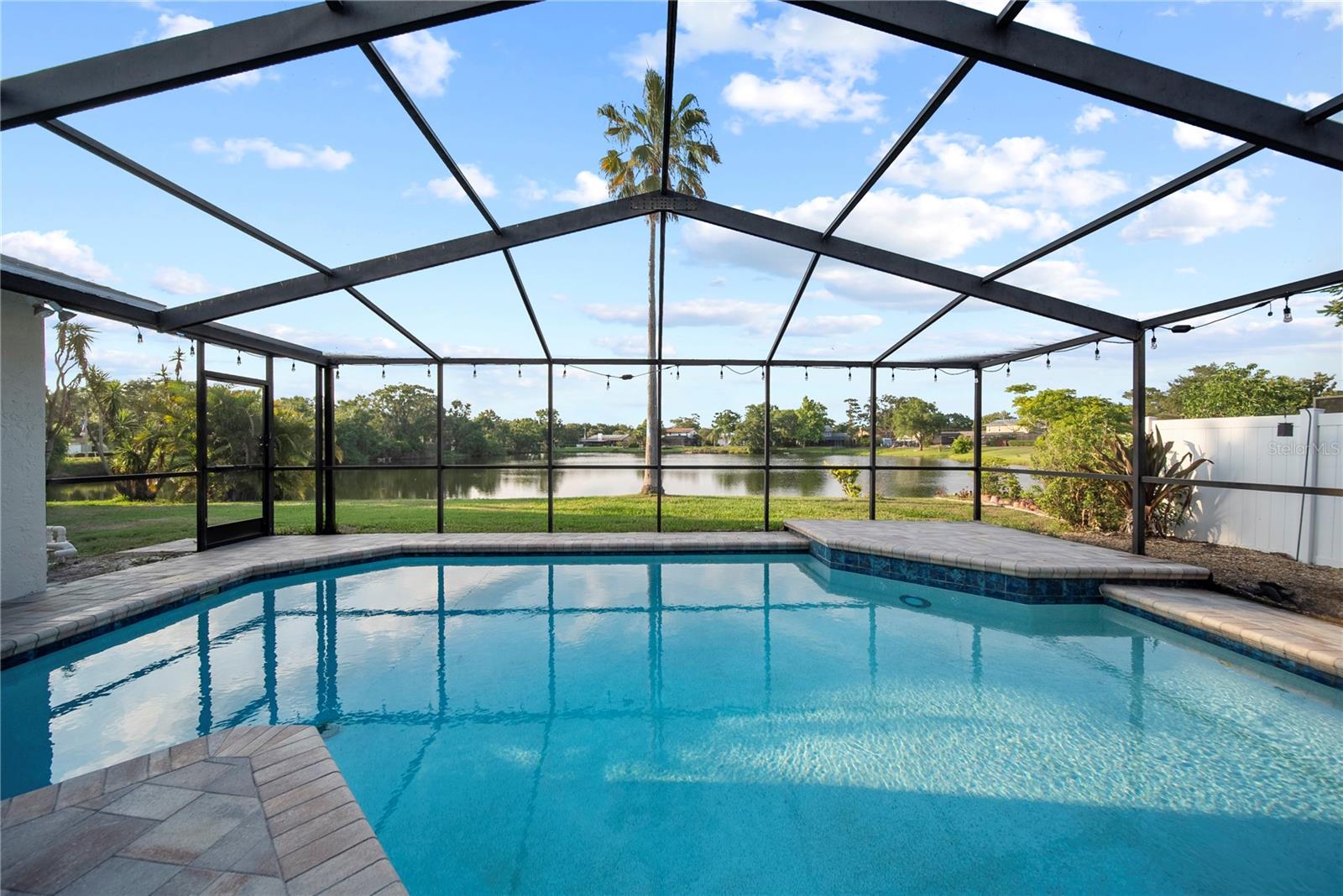 Image 3 of 51 For 3925 Dunaire Drive