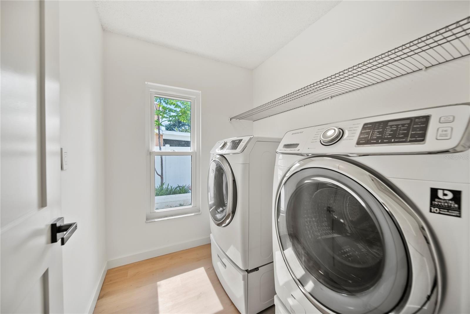 Image 39 of 51 For 3925 Dunaire Drive