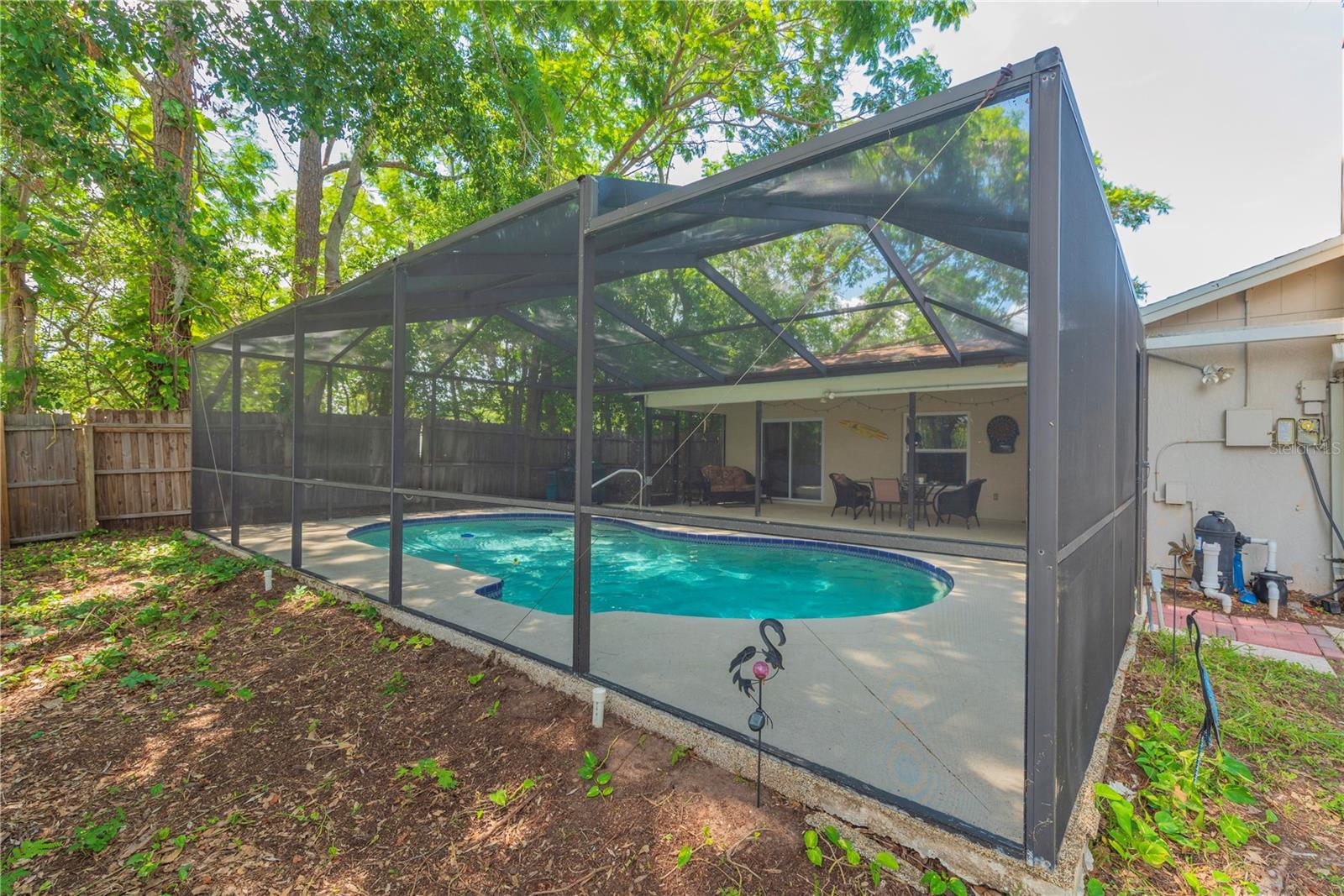 Listing photo id 20 for 2285 Hidden Meadows Drive E