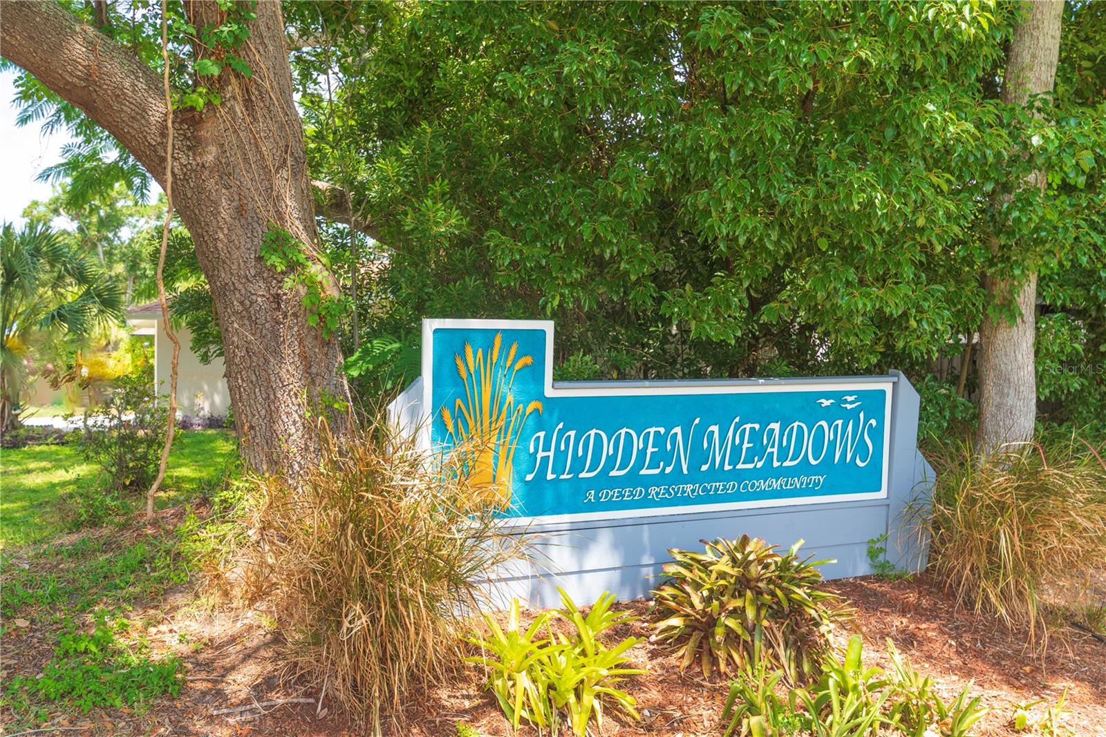 Listing photo id 23 for 2285 Hidden Meadows Drive E