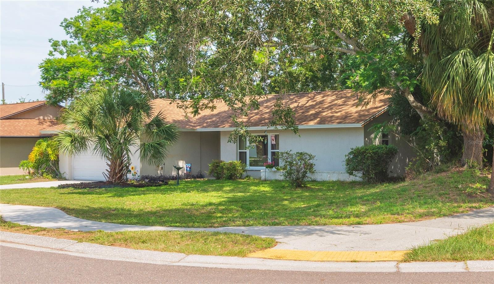 Listing photo id 26 for 2285 Hidden Meadows Drive E