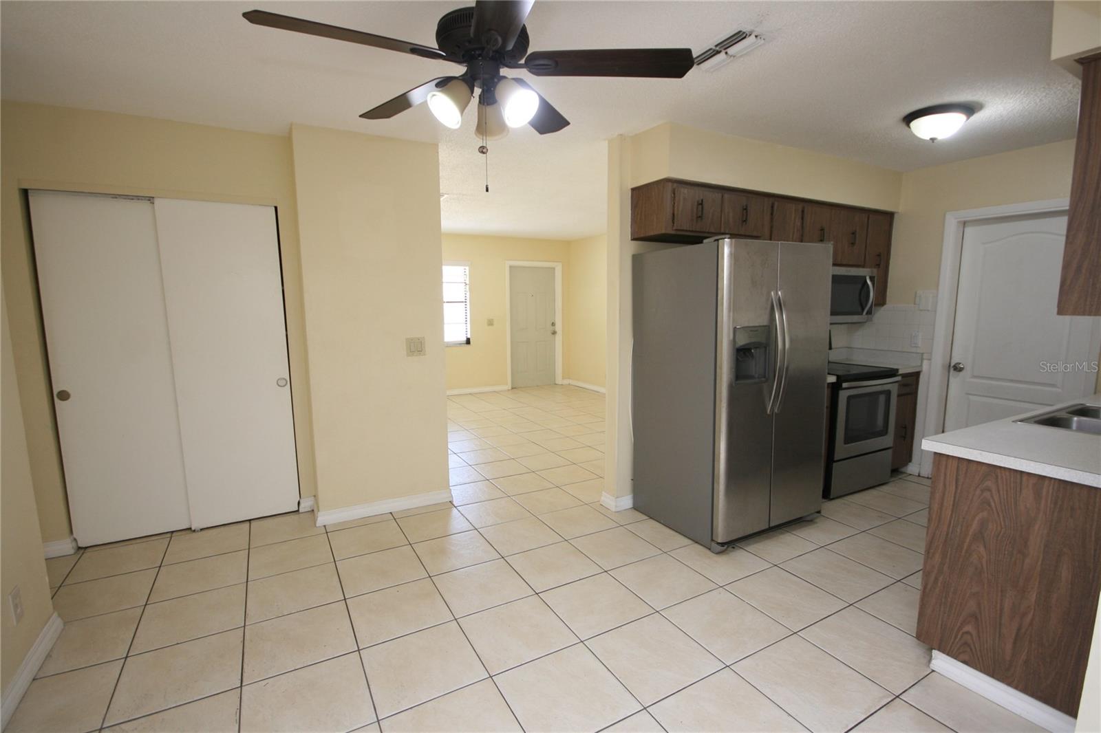 Image 12 of 36 For 6514 La Mesa Circle