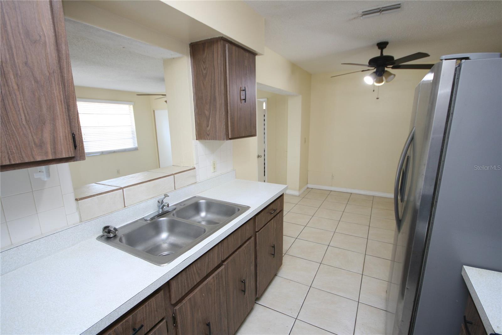 Image 8 of 36 For 6514 La Mesa Circle