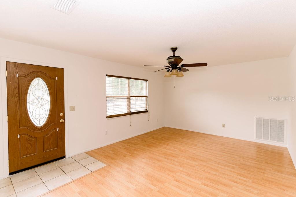 Image 6 of 32 For 6423 Boxwood Street