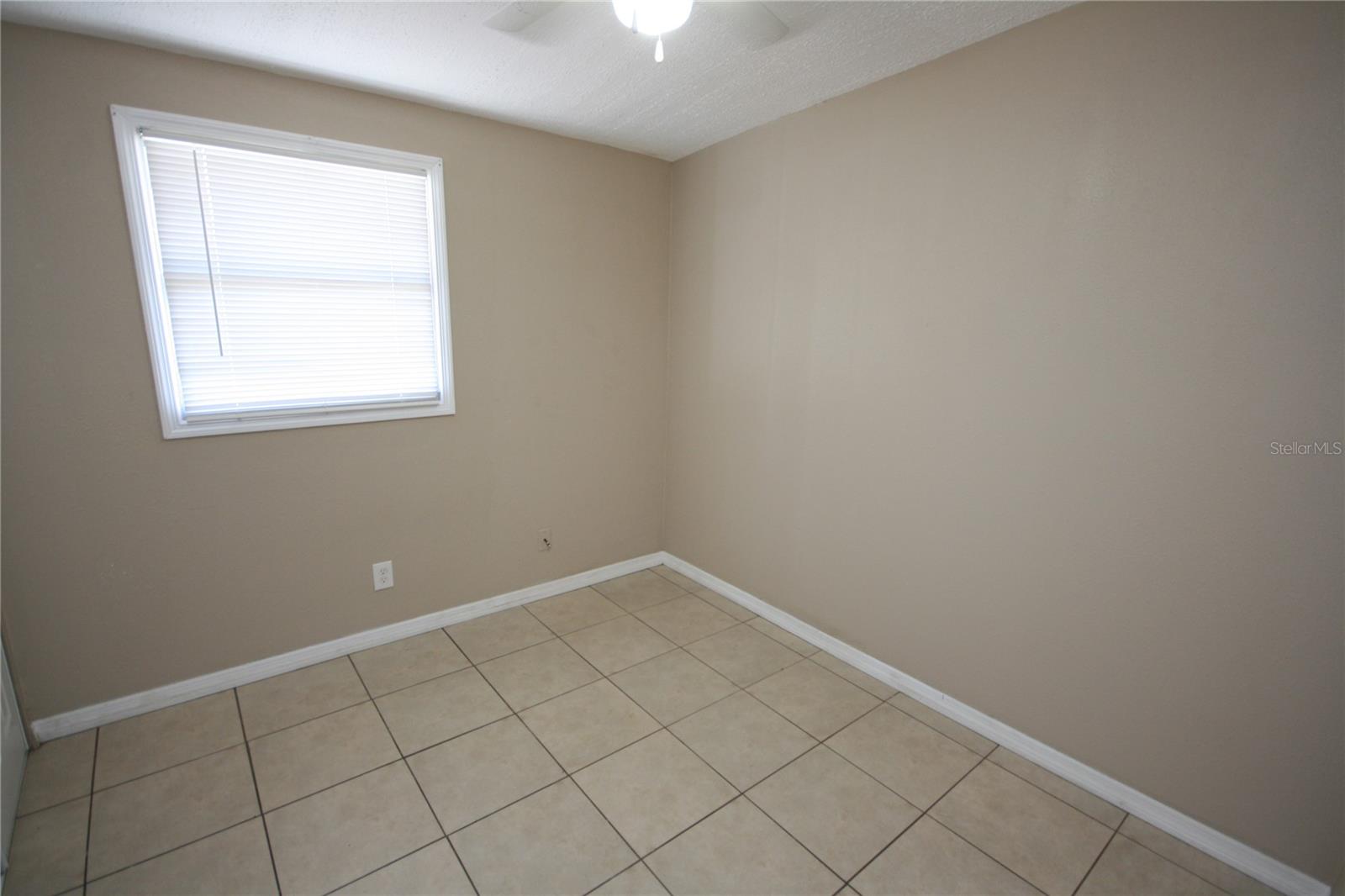 Image 18 of 43 For 5417 Golden Drive