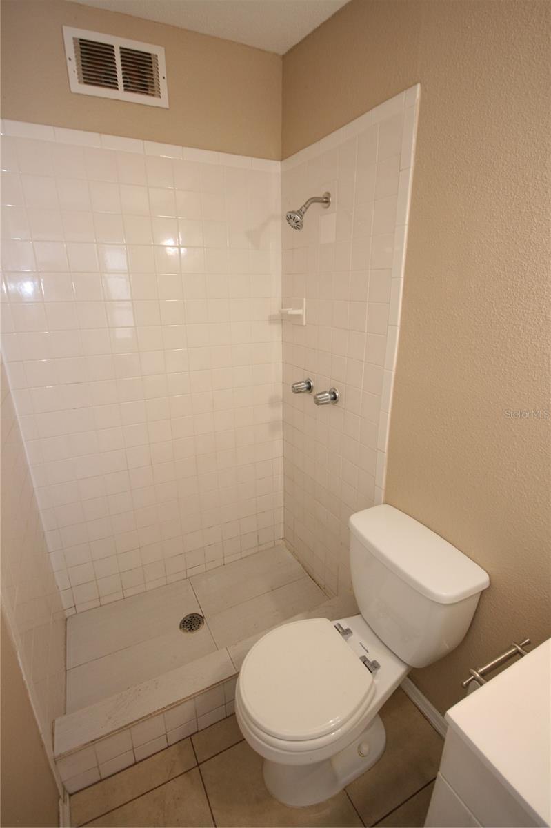 Image 22 of 43 For 5417 Golden Drive