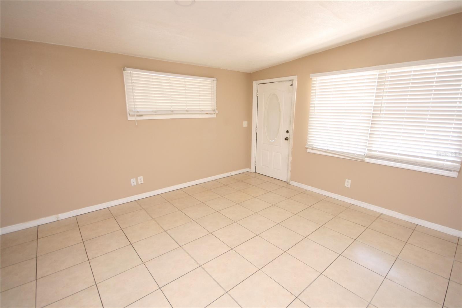 Image 8 of 43 For 5417 Golden Drive