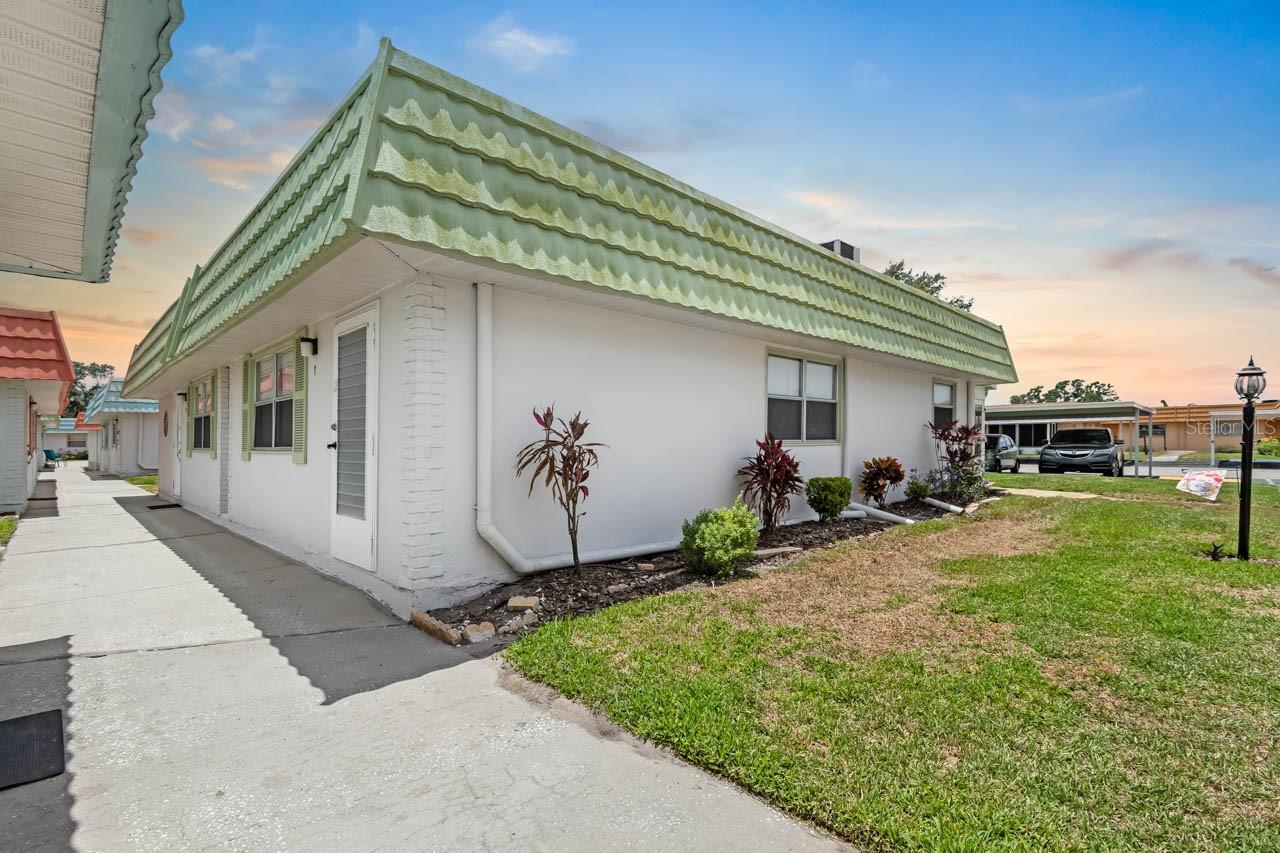 Details for 1802 Bedford Lane 7, SUN CITY CENTER, FL 33573