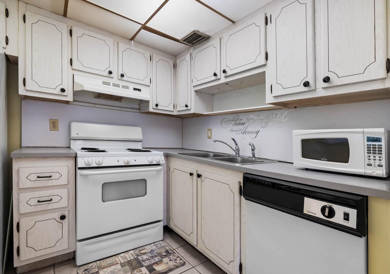 Image 7 of 27 For 1802 Bedford Lane 7