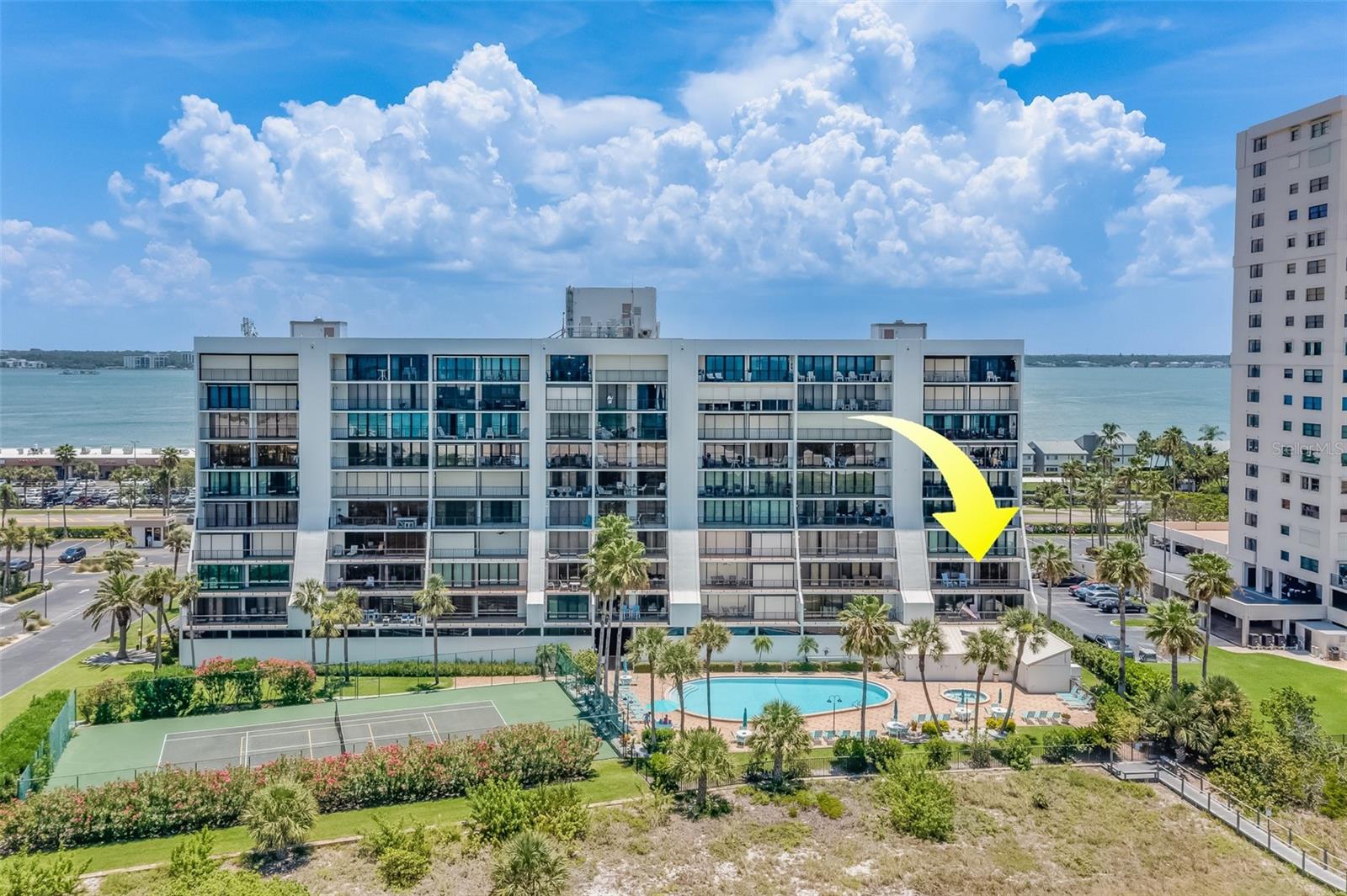 Image 2 of 41 For 1250 Gulf Boulevard 301