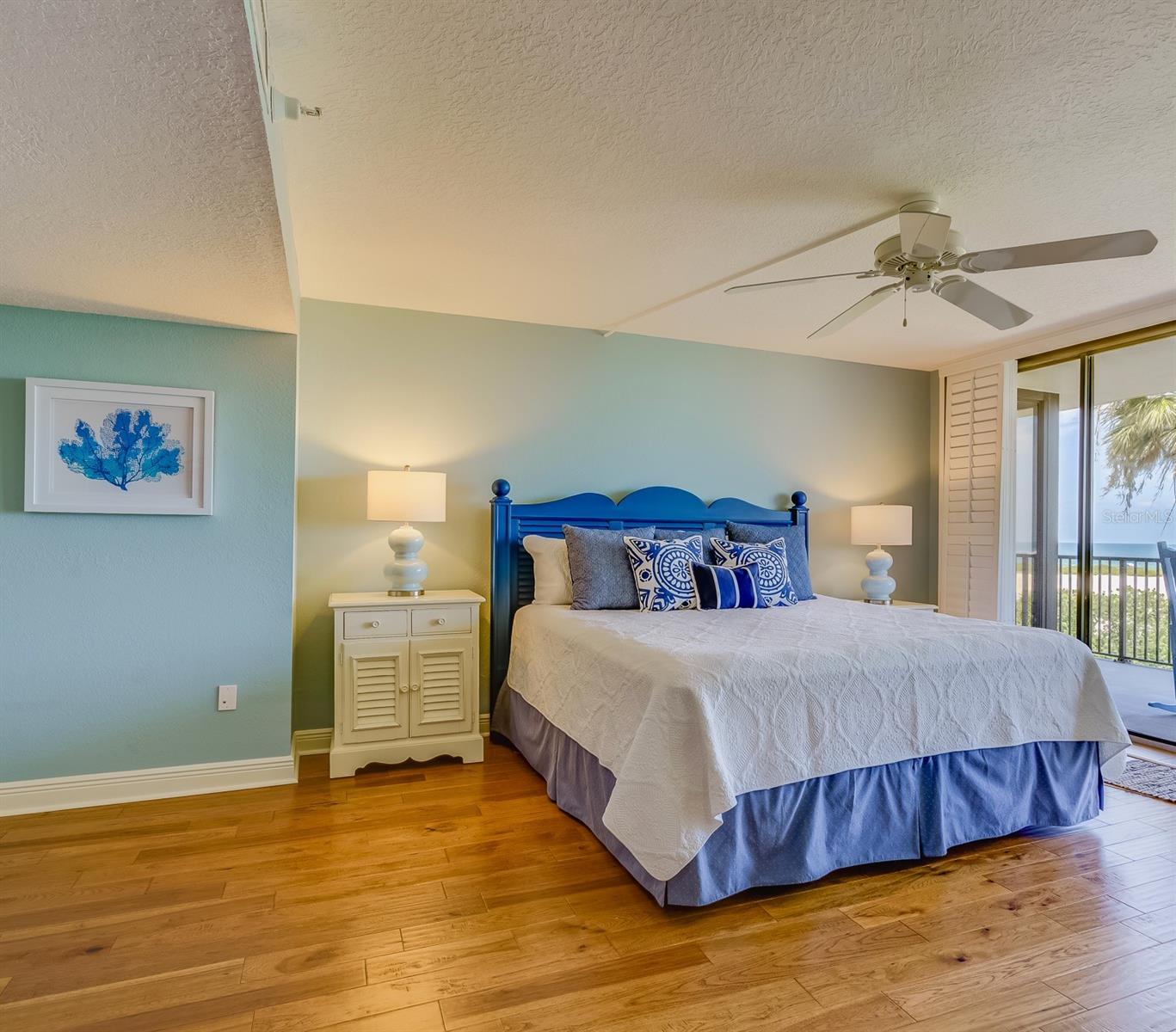 Image 21 of 41 For 1250 Gulf Boulevard 301