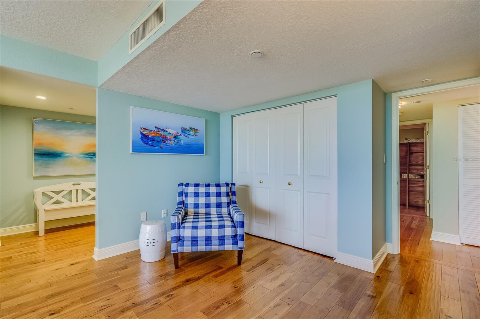 Image 24 of 41 For 1250 Gulf Boulevard 301