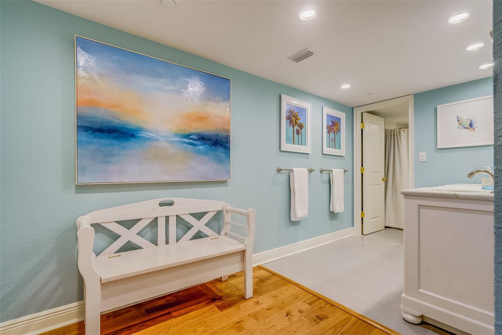 Image 25 of 41 For 1250 Gulf Boulevard 301