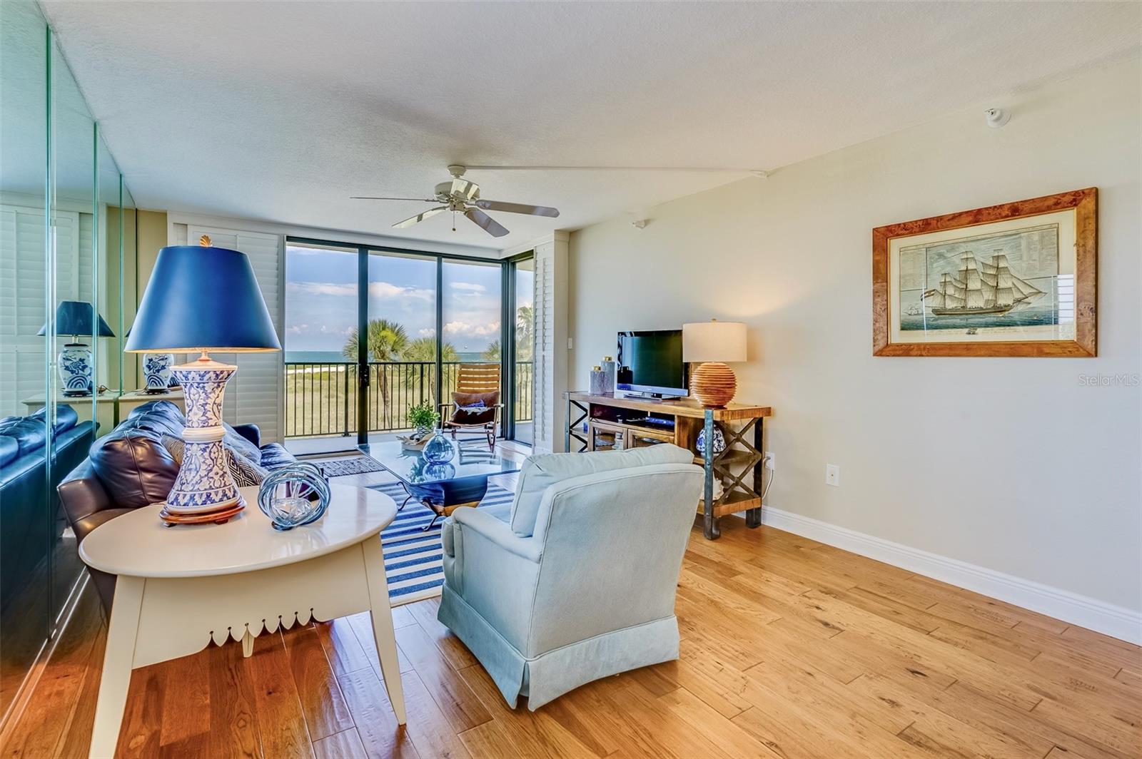 Image 7 of 41 For 1250 Gulf Boulevard 301