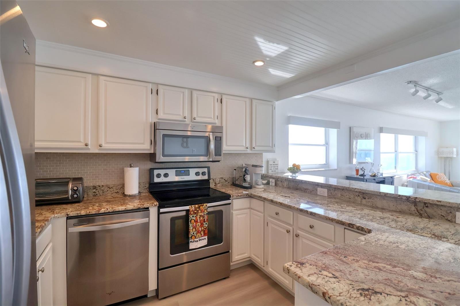 Image 10 of 46 For 1270 Gulf Boulevard 1901