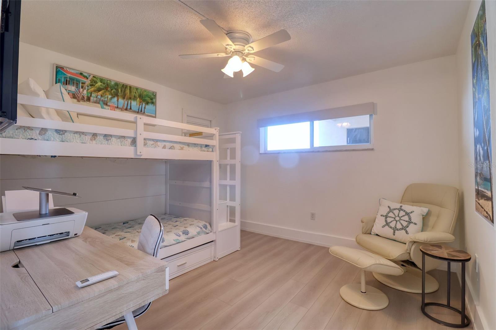 Image 17 of 46 For 1270 Gulf Boulevard 1901