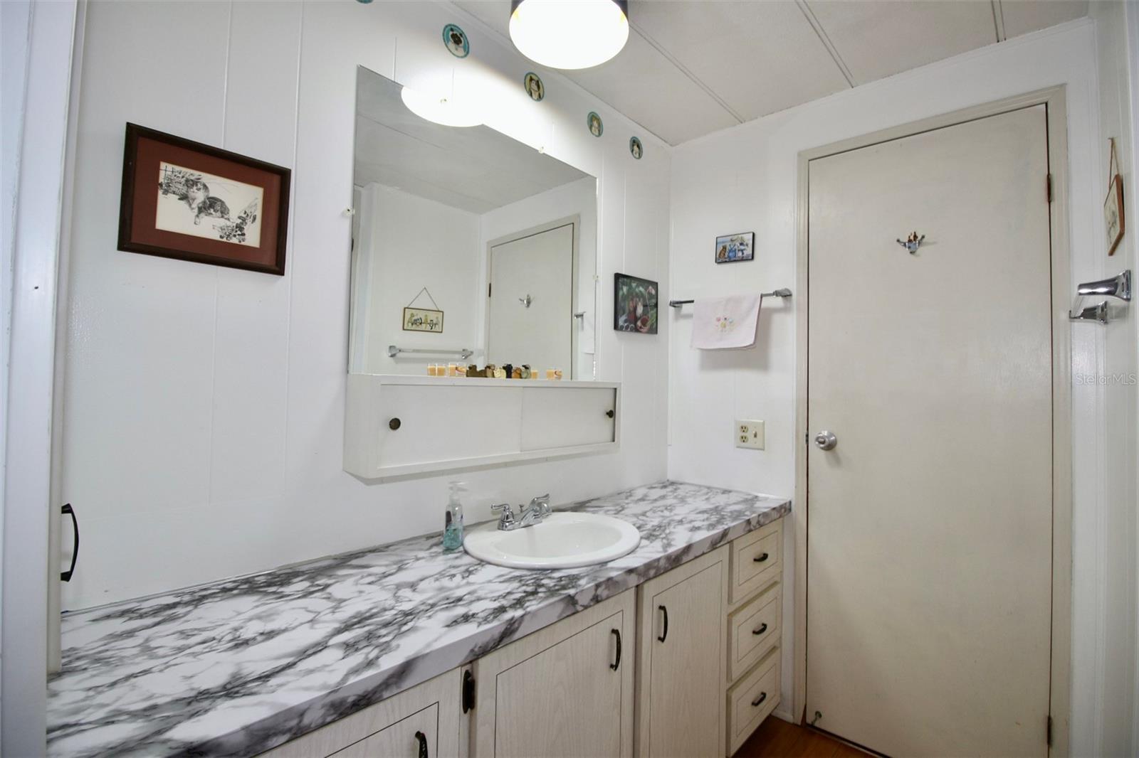 Image 13 of 46 For 82292 2nd Avenue N 292