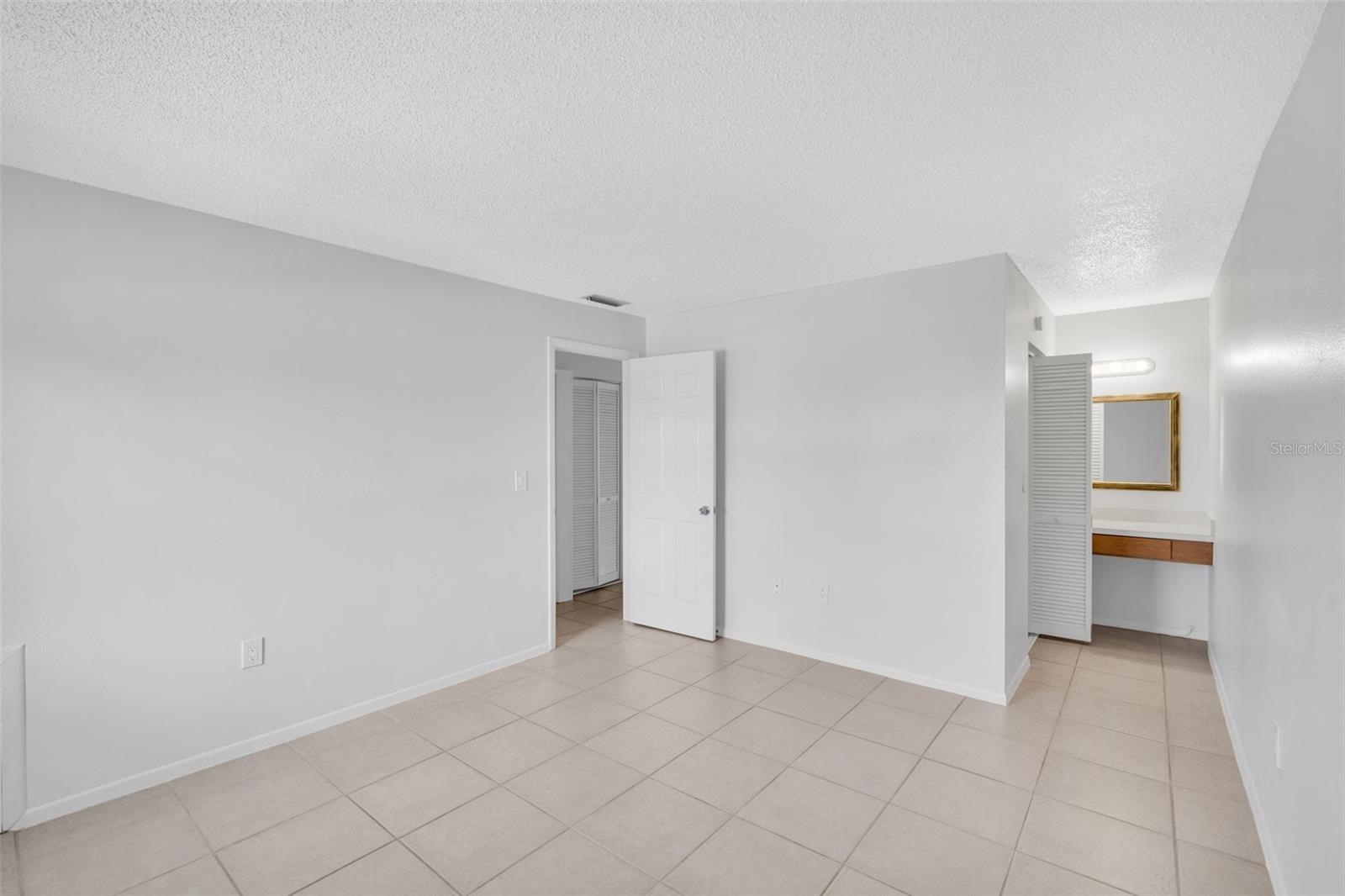 Image 13 of 28 For 776 116th Avenue N 1110