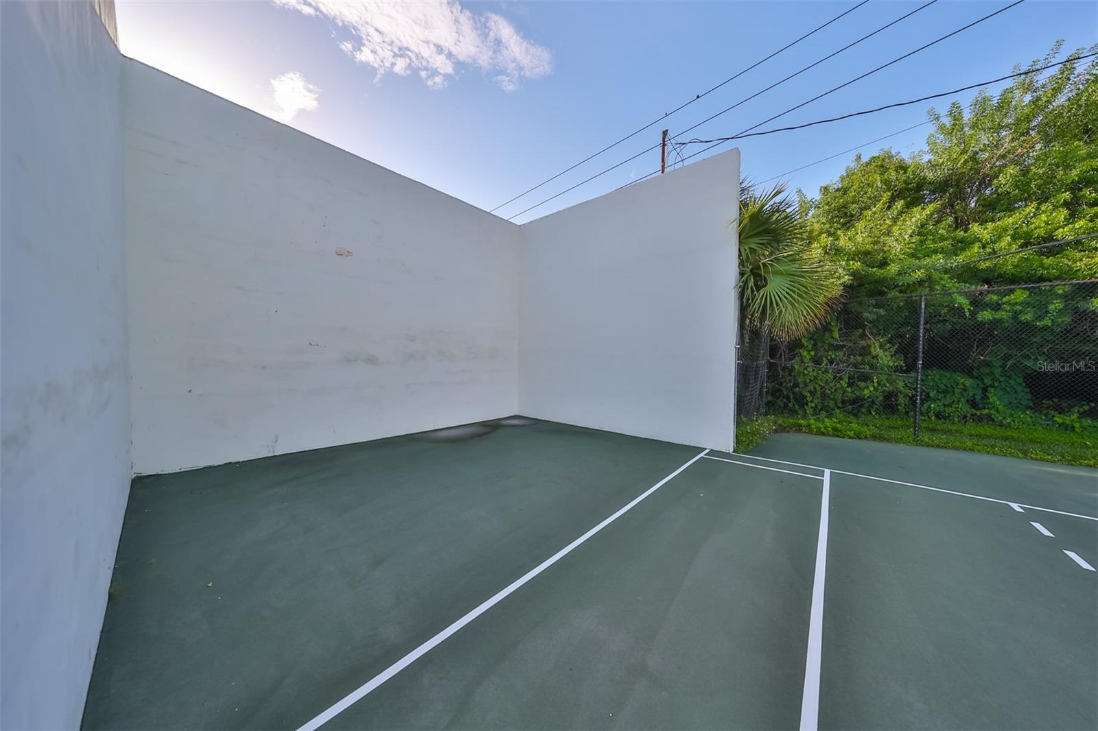 Image 22 of 28 For 776 116th Avenue N 1110