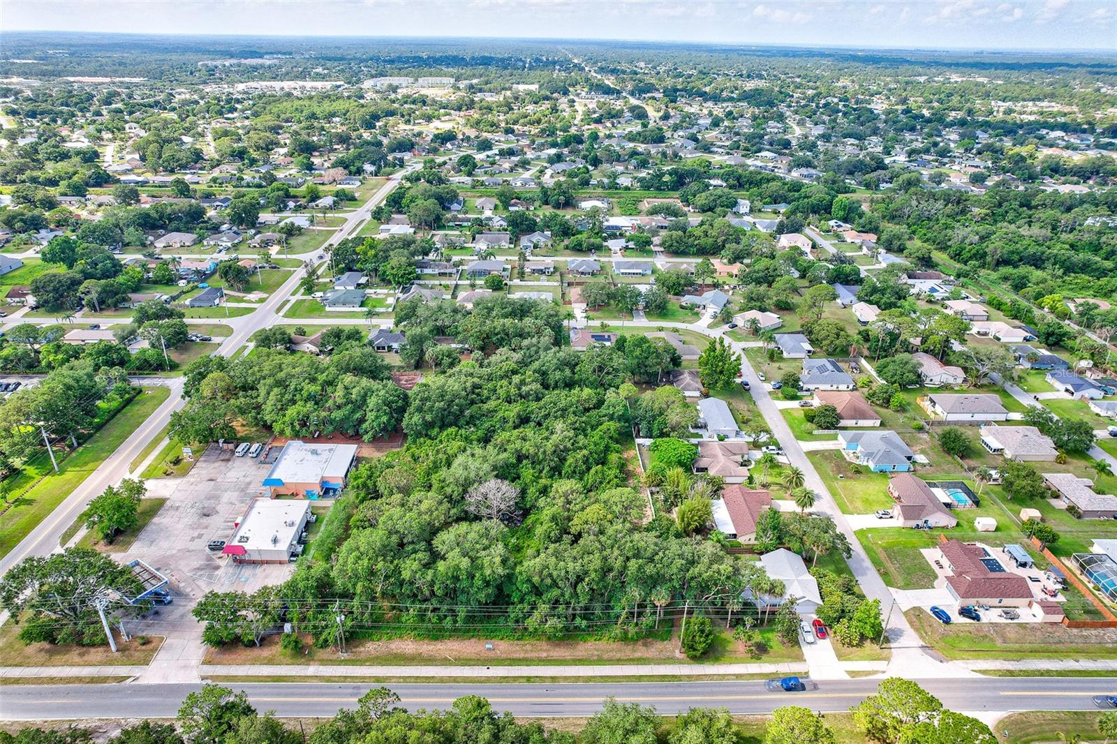 Image 7 of 14 For Americana Boulevard Ne