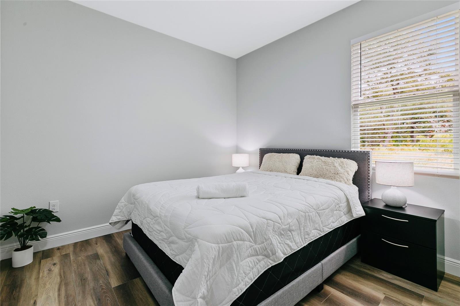 Image 22 of 29 For 9149 Willmington Boulevard