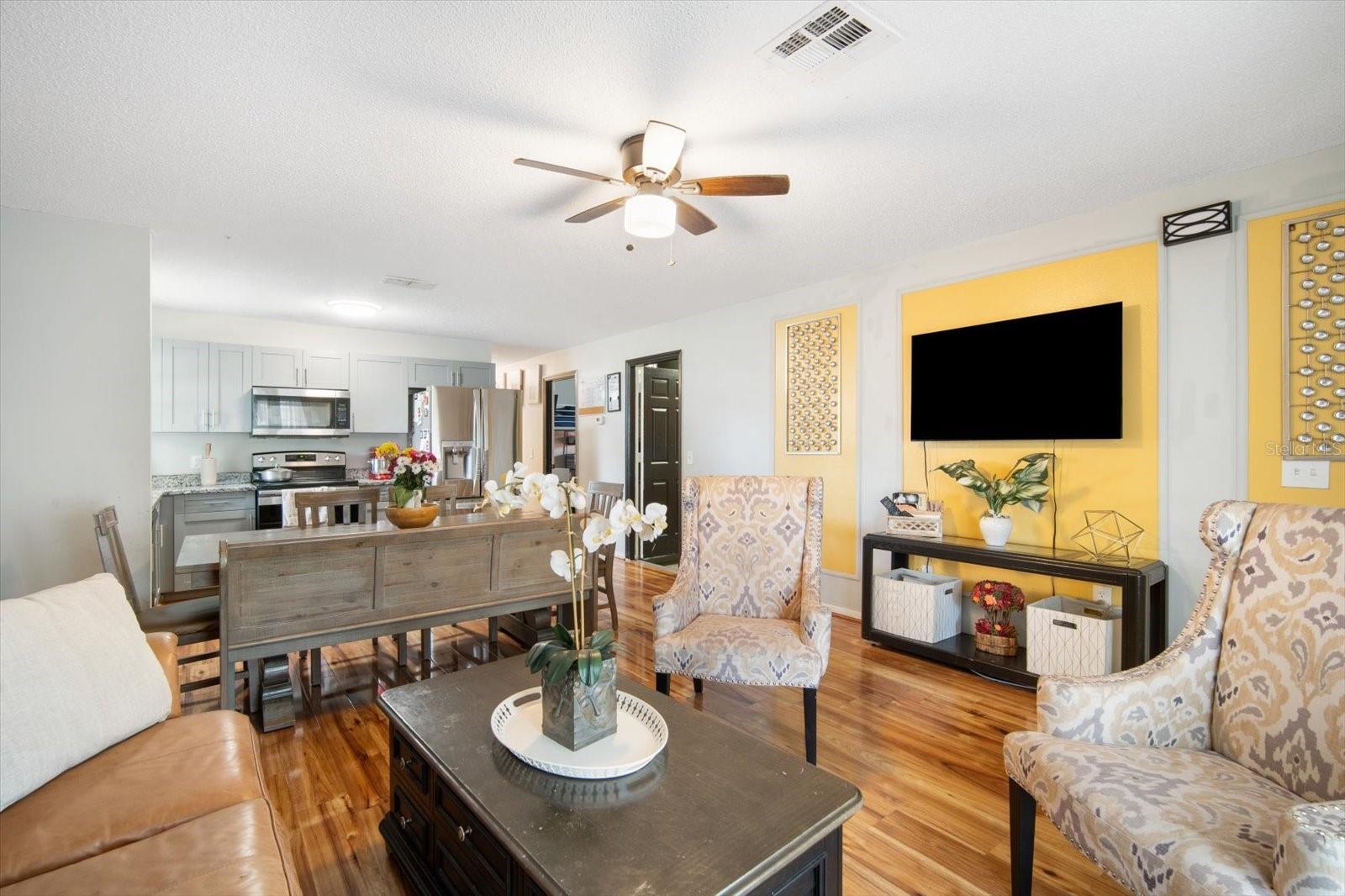 Image 6 of 19 For 5149 4th Street