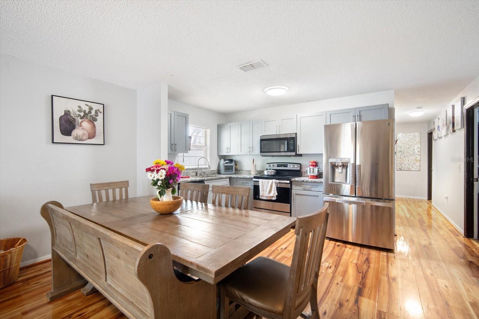 Image 7 of 19 For 5149 4th Street