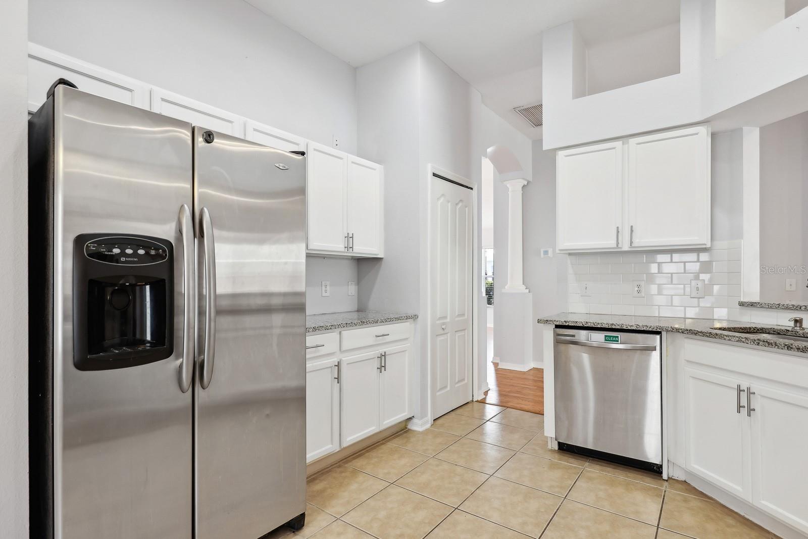 Image 11 of 38 For 8559 Canterbury Lake Boulevard