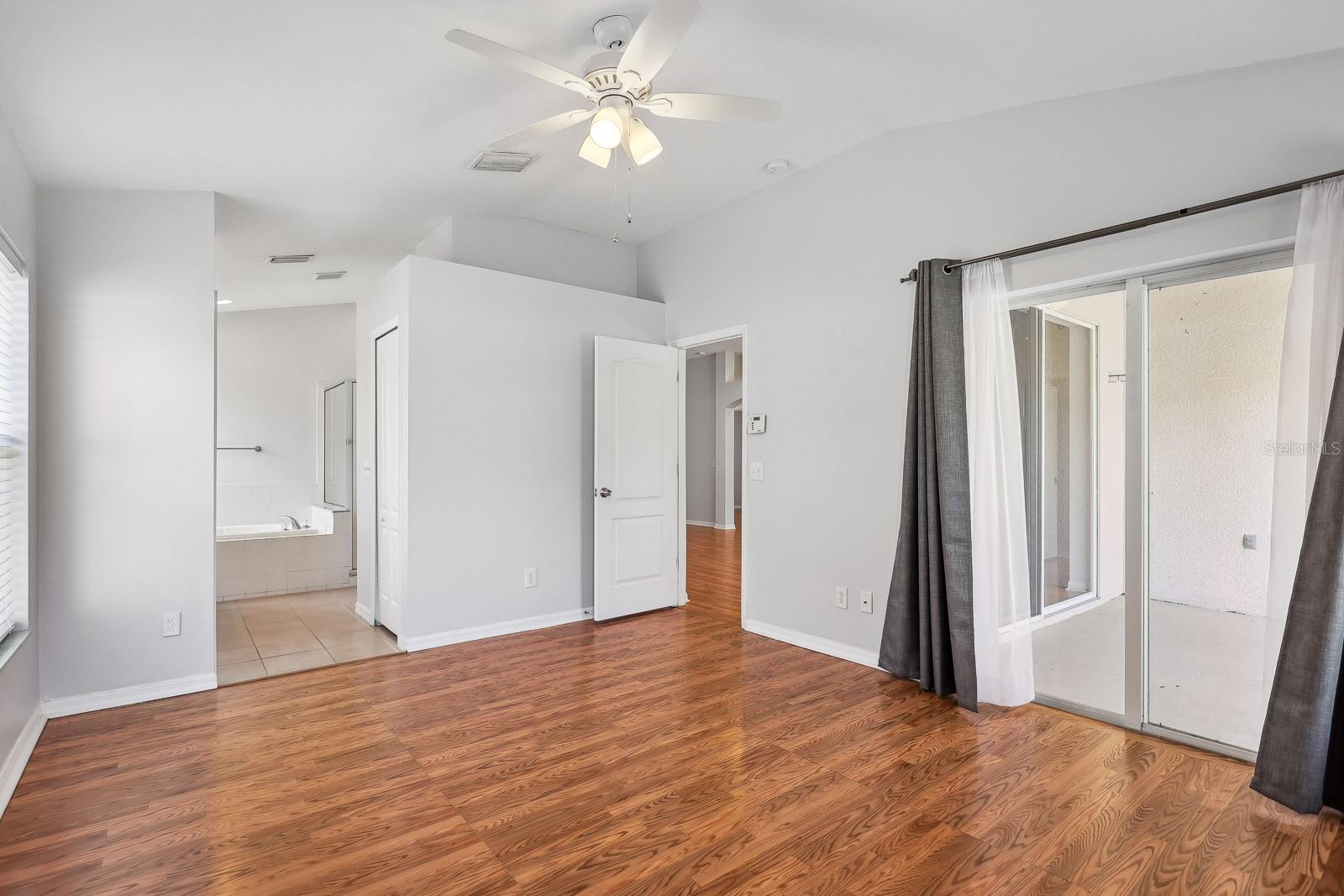 Image 21 of 38 For 8559 Canterbury Lake Boulevard