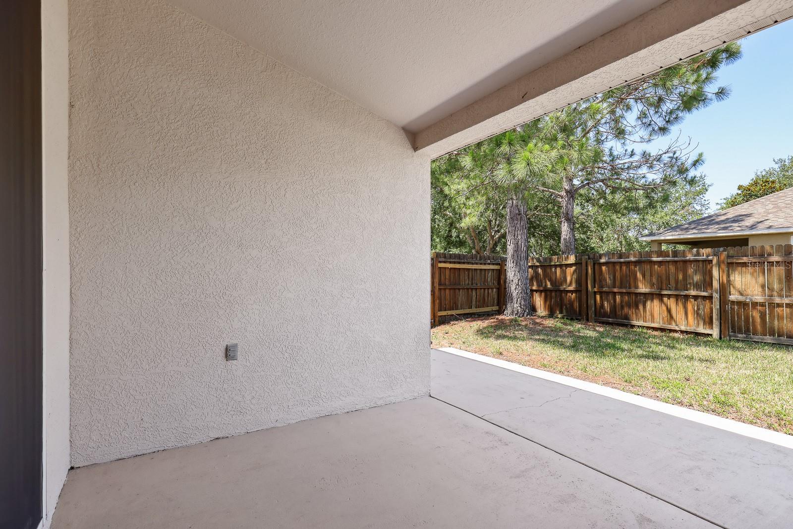 Image 31 of 38 For 8559 Canterbury Lake Boulevard