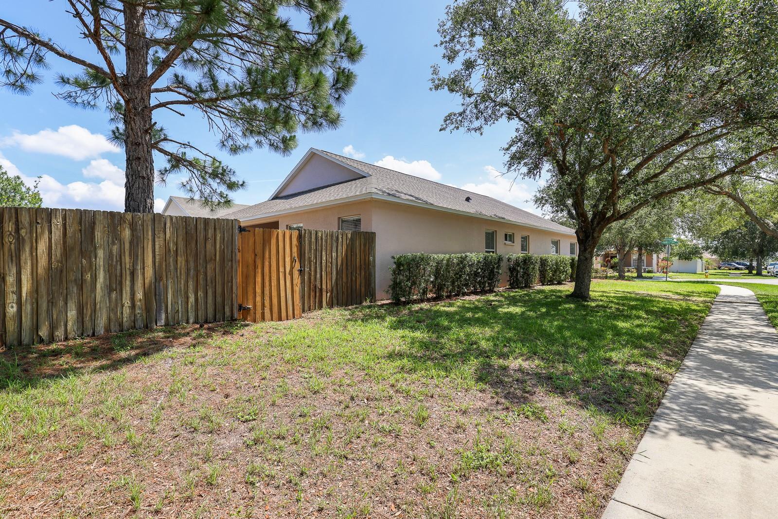 Image 36 of 38 For 8559 Canterbury Lake Boulevard