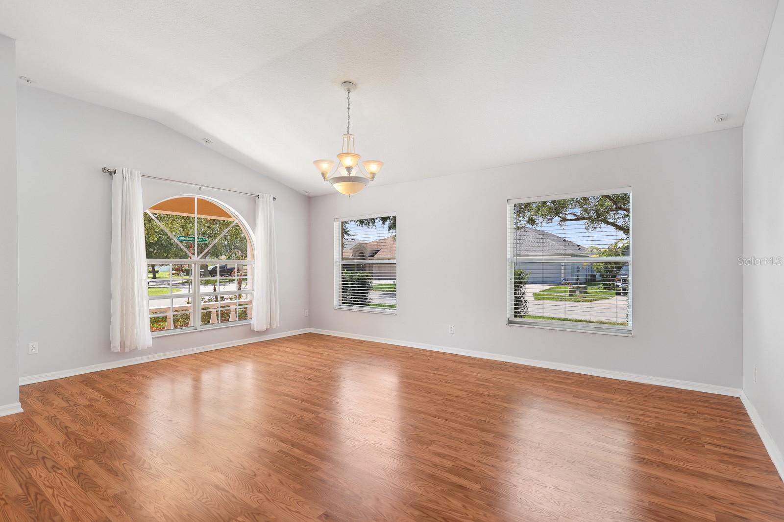 Image 5 of 38 For 8559 Canterbury Lake Boulevard