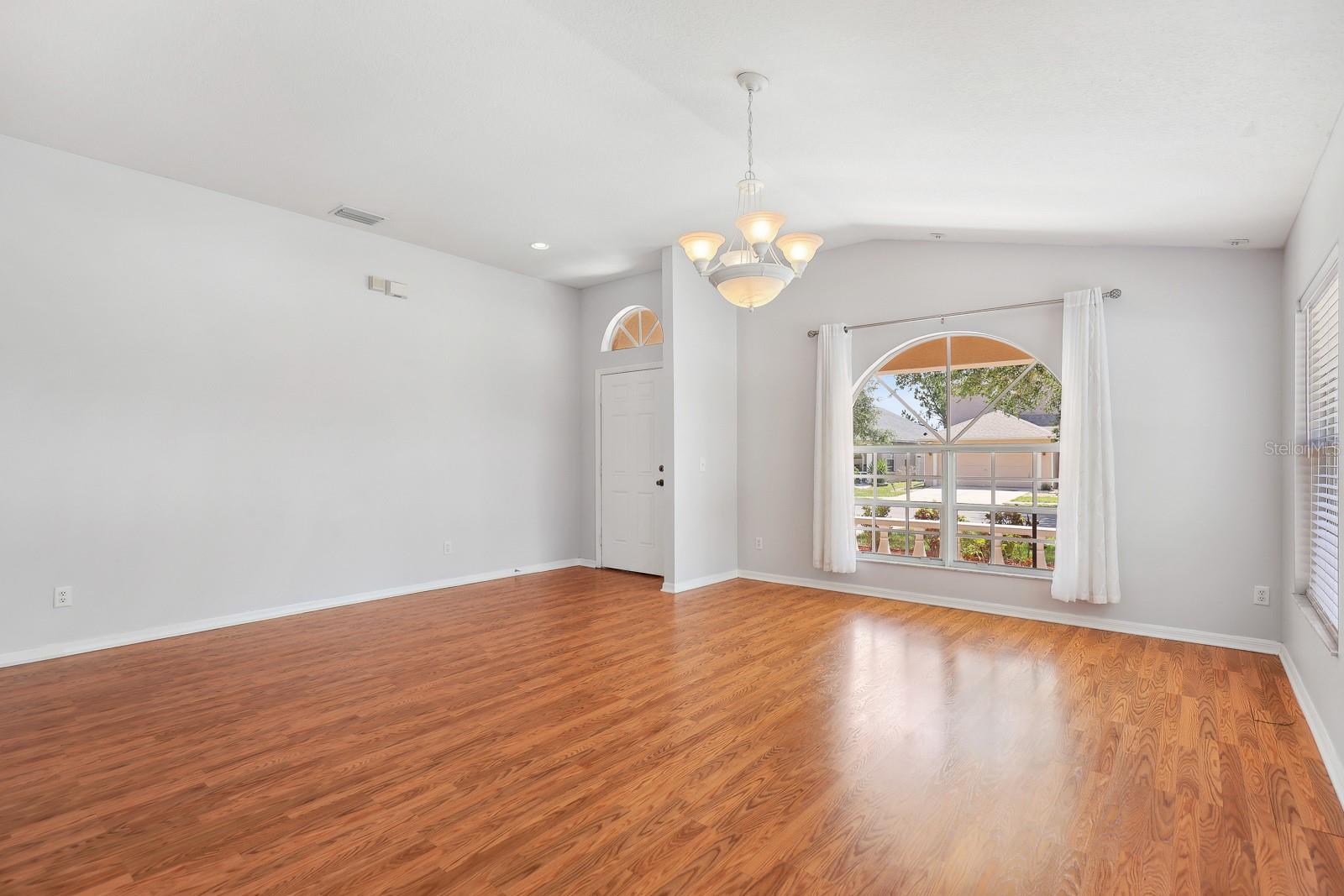 Image 6 of 38 For 8559 Canterbury Lake Boulevard