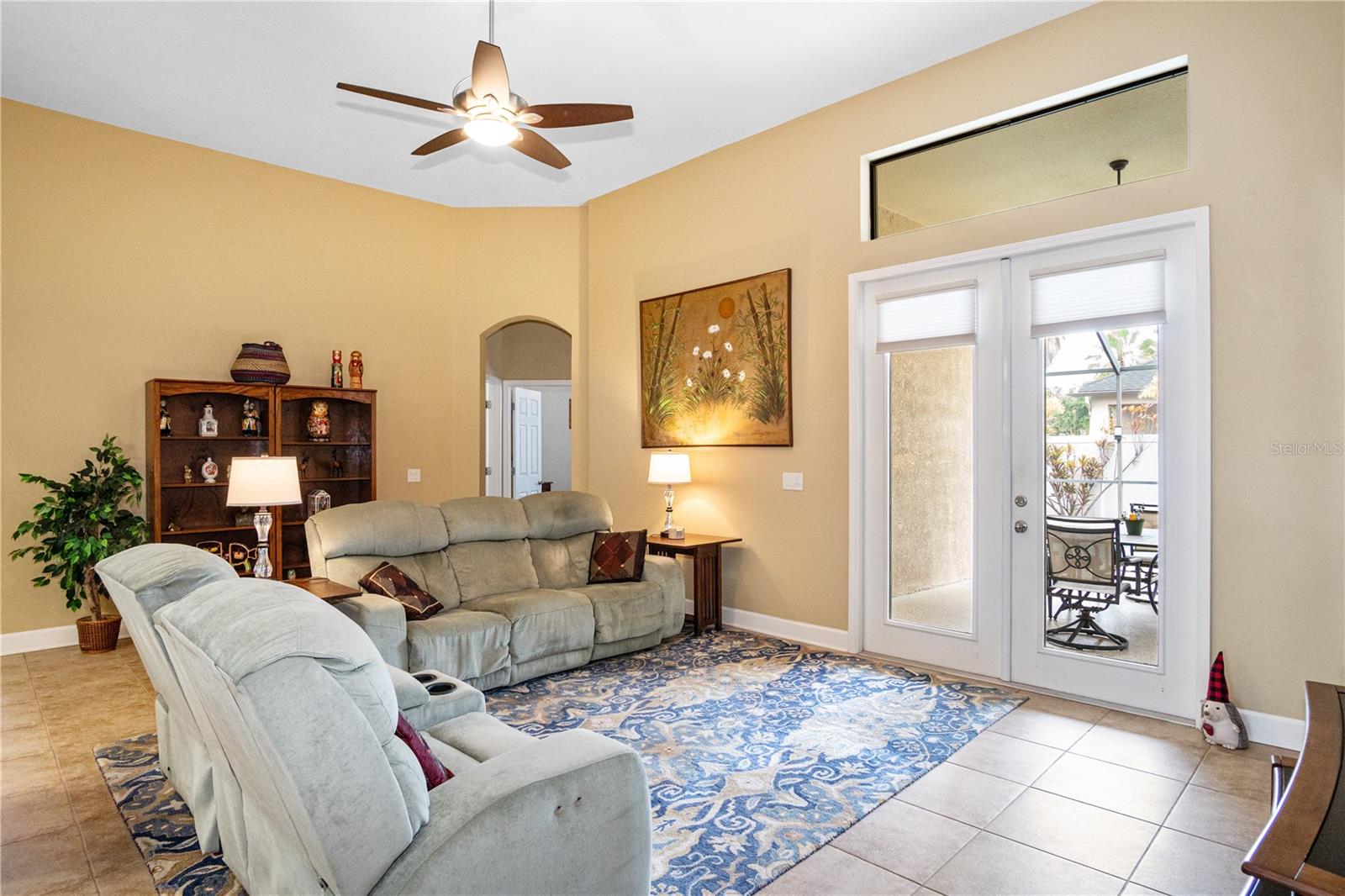Listing photo id 12 for 8511 White Poplar Drive