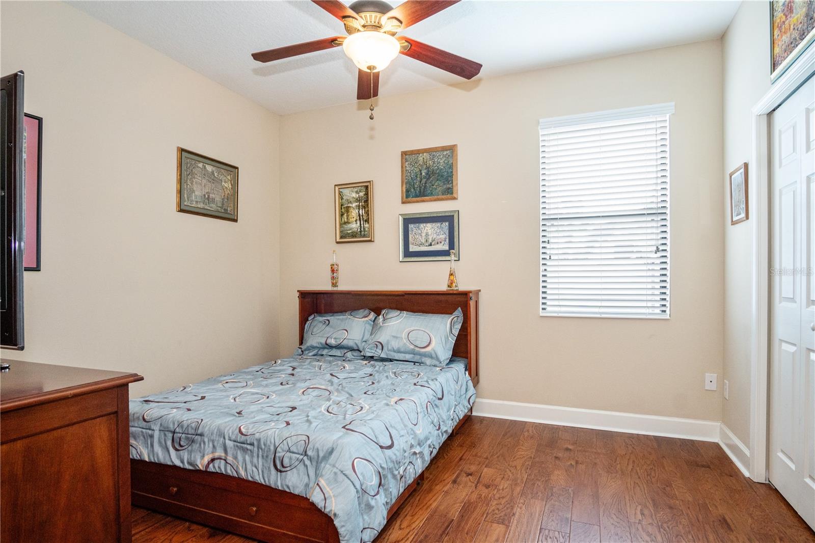 Listing photo id 25 for 8511 White Poplar Drive