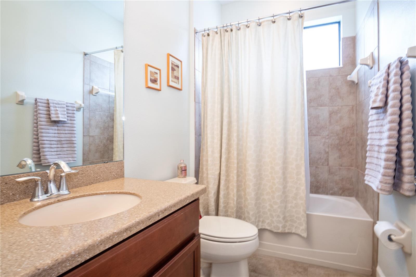 Listing photo id 27 for 8511 White Poplar Drive