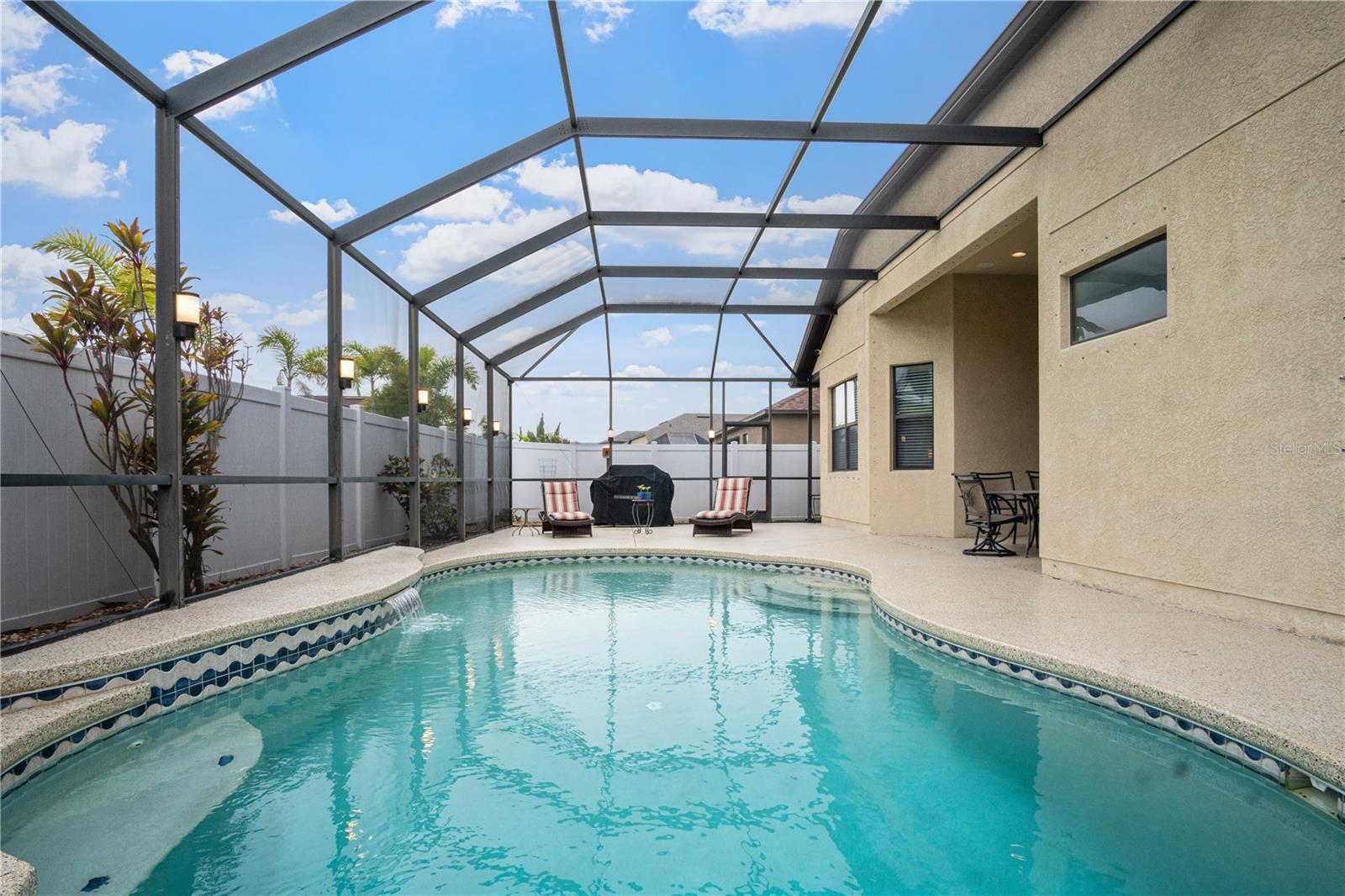 Listing photo id 33 for 8511 White Poplar Drive
