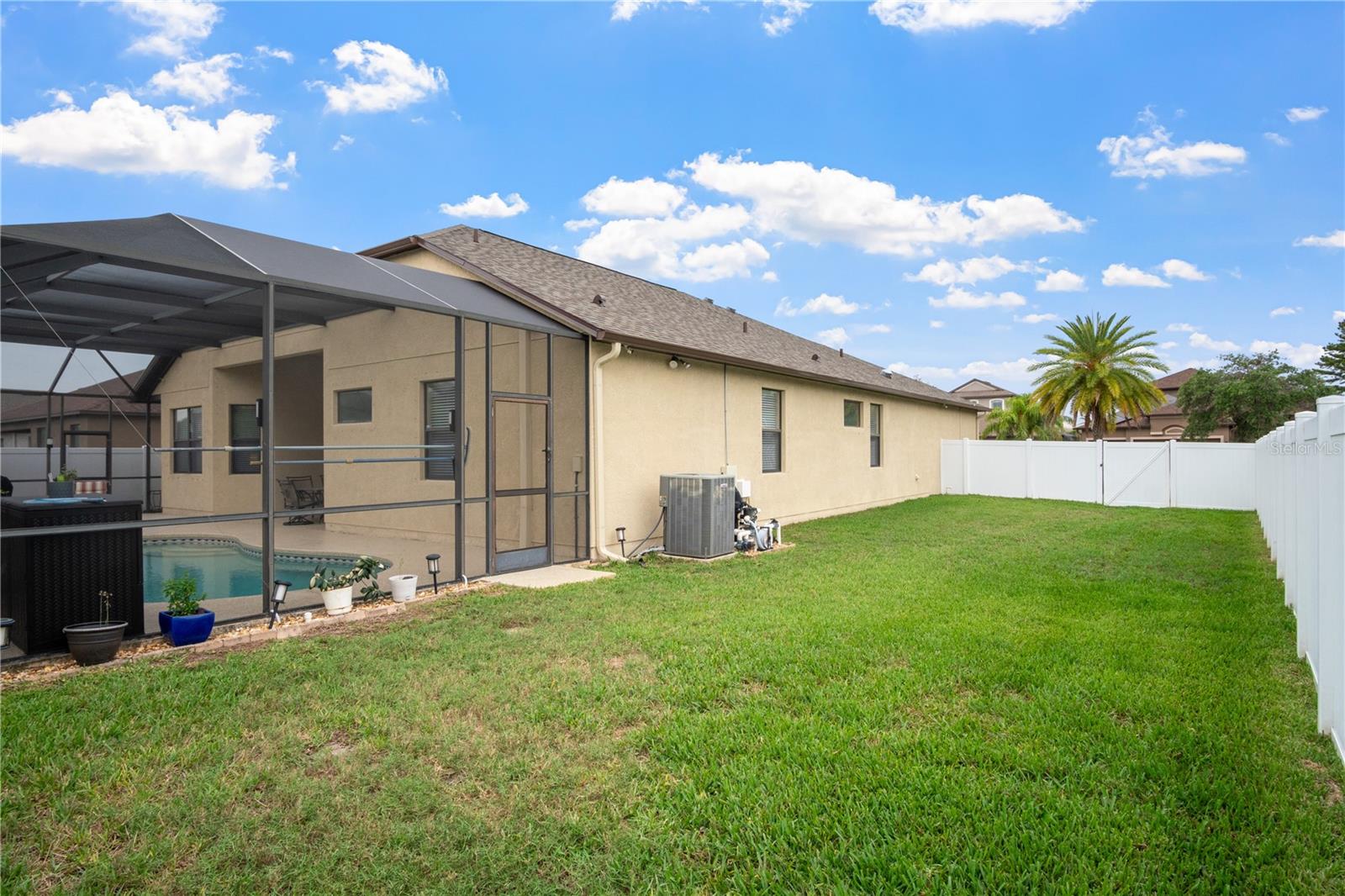 Listing photo id 34 for 8511 White Poplar Drive