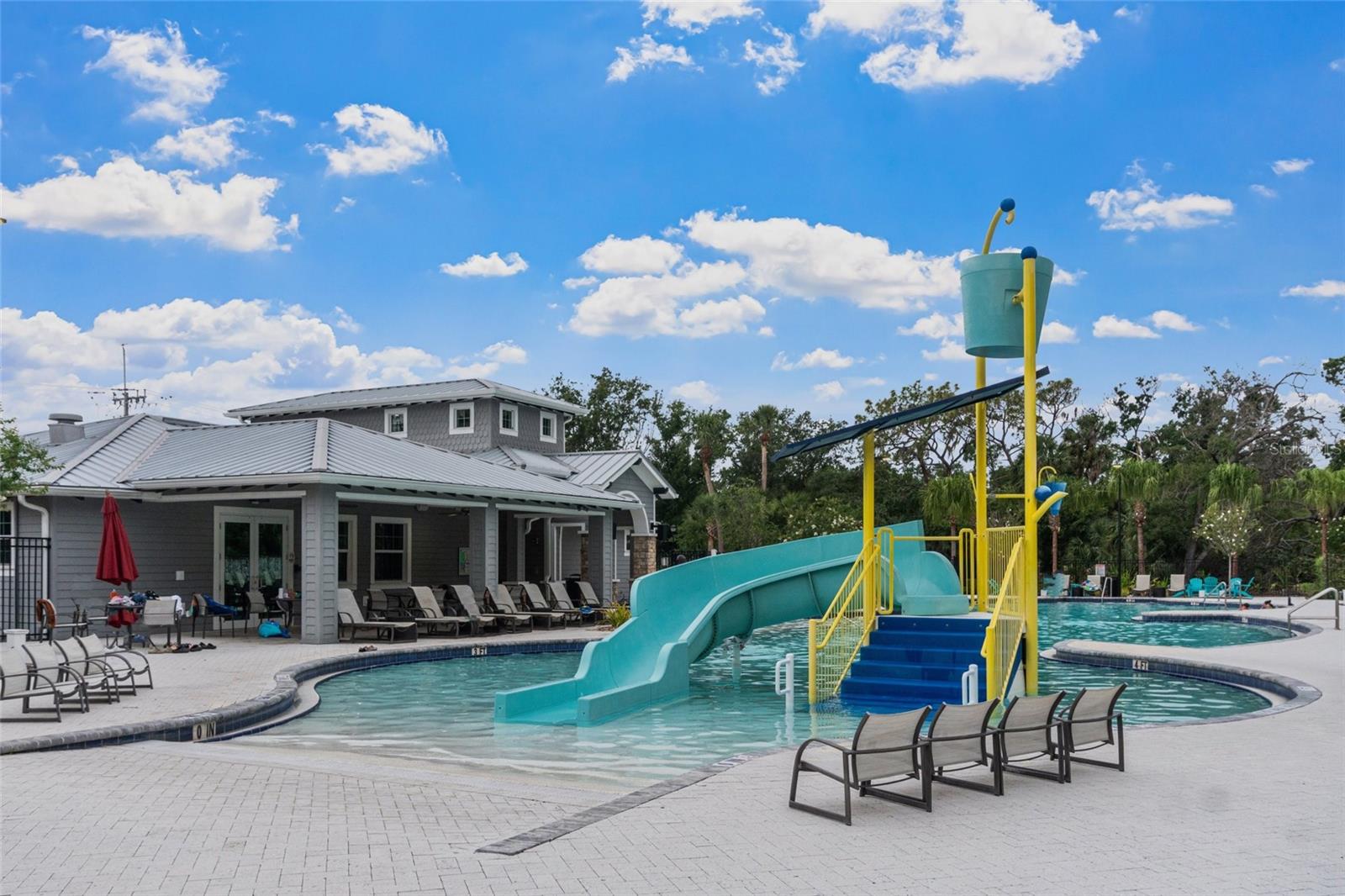 Listing photo id 42 for 8511 White Poplar Drive
