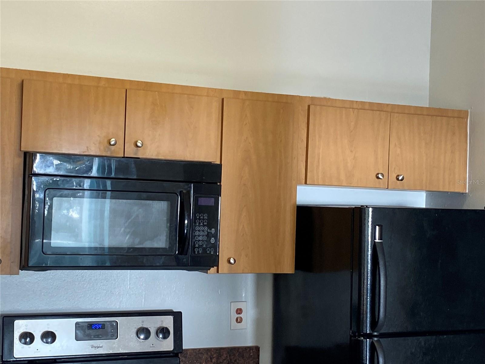 Image 37 of 61 For 3002 Cleveland Street D11