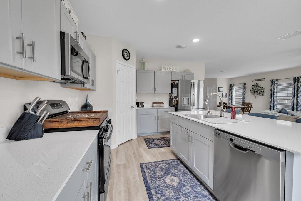 Image 12 of 36 For 14643 Brumby Ridge Avenue