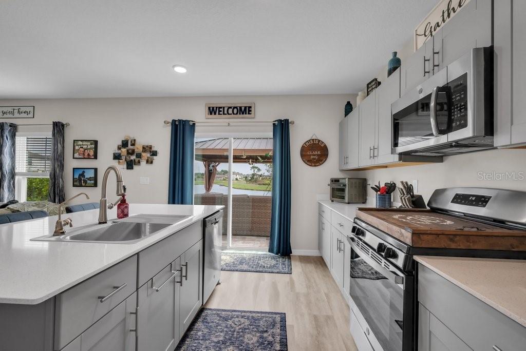 Image 14 of 36 For 14643 Brumby Ridge Avenue