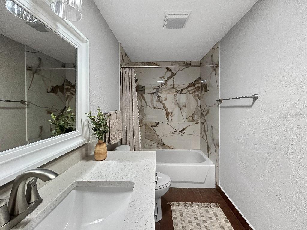Image 6 of 15 For 10011 46th Avenue W