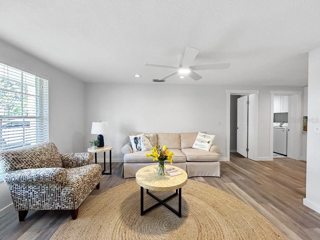 Image 7 of 15 For 10011 46th Avenue W