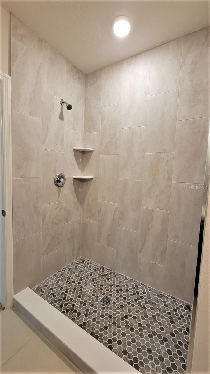 Image 10 of 24 For 10920 Carlton Fields Drive