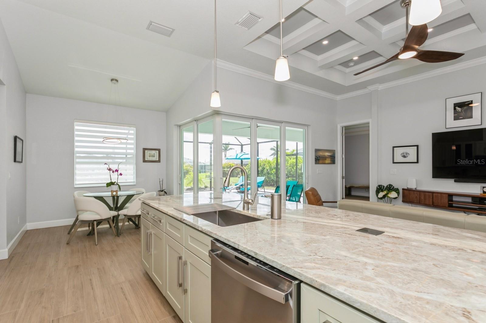 Image 18 of 57 For 180 Rotonda Boulevard N