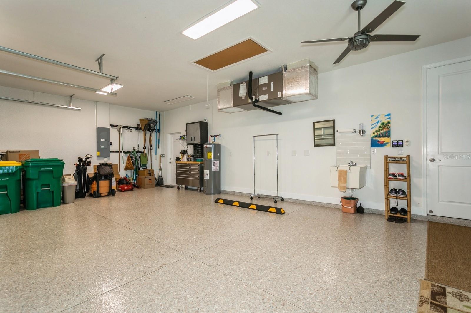 Image 21 of 57 For 180 Rotonda Boulevard N
