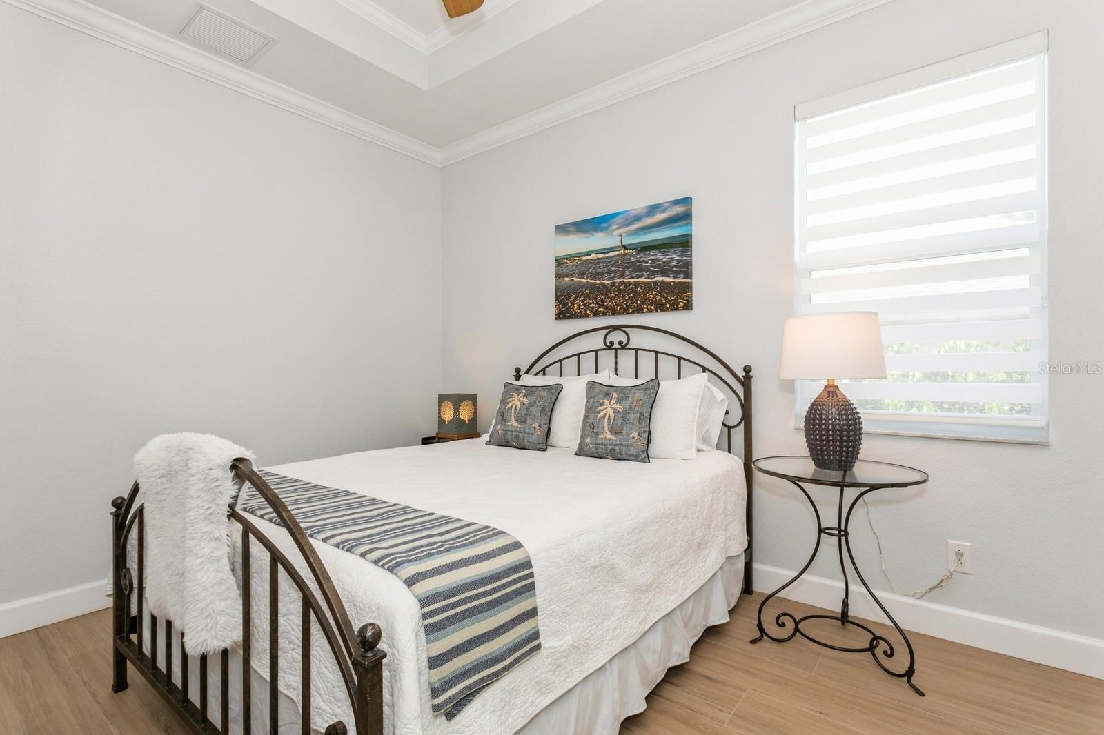 Image 37 of 57 For 180 Rotonda Boulevard N